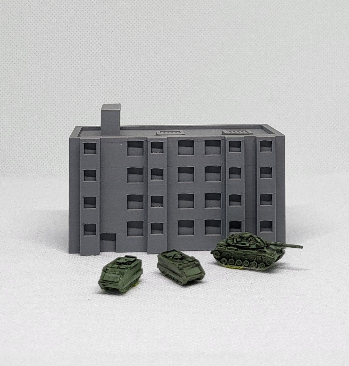 1/300th 6mm Wargame Building - Modern / Cold War Apartment Building B